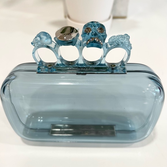 Alexander McQueen Skull Four Ring embellished acrylic clutch - Picture 5 of 14